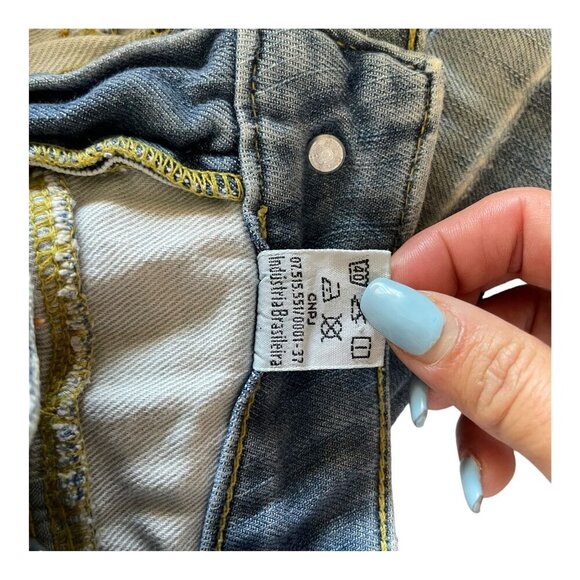 Farm Rio Jeans High Waisted Light Wash Denim Cuffed Shorts Pleated Size 36 - Picture 6 of 9